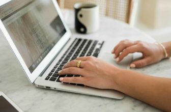 How can I summarize source without plagiarizing?