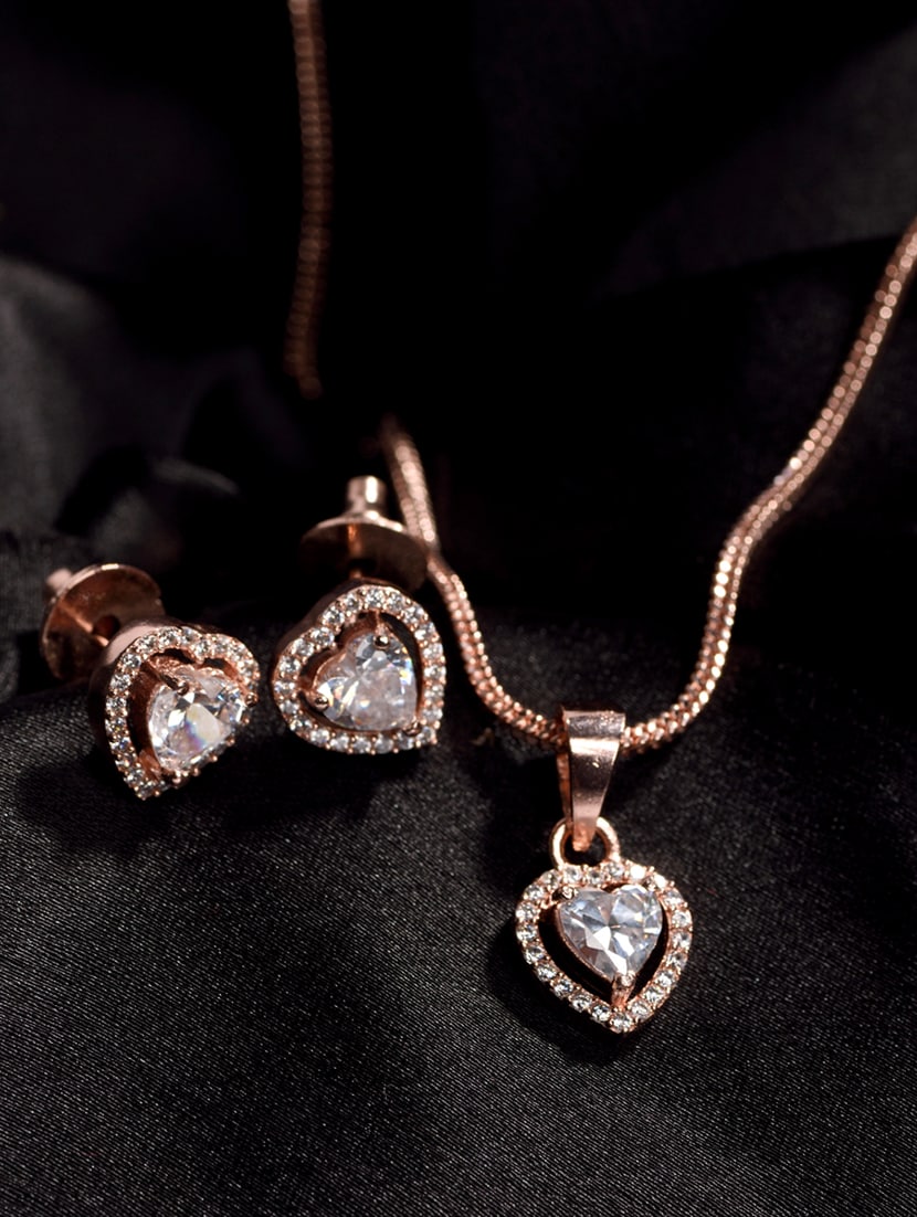 heart shaped pendant